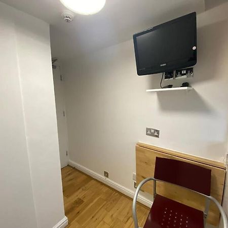 F14- Single Studio Shared Shower/Toilet Near Paddington ลอนดอน ภายนอก รูปภาพ